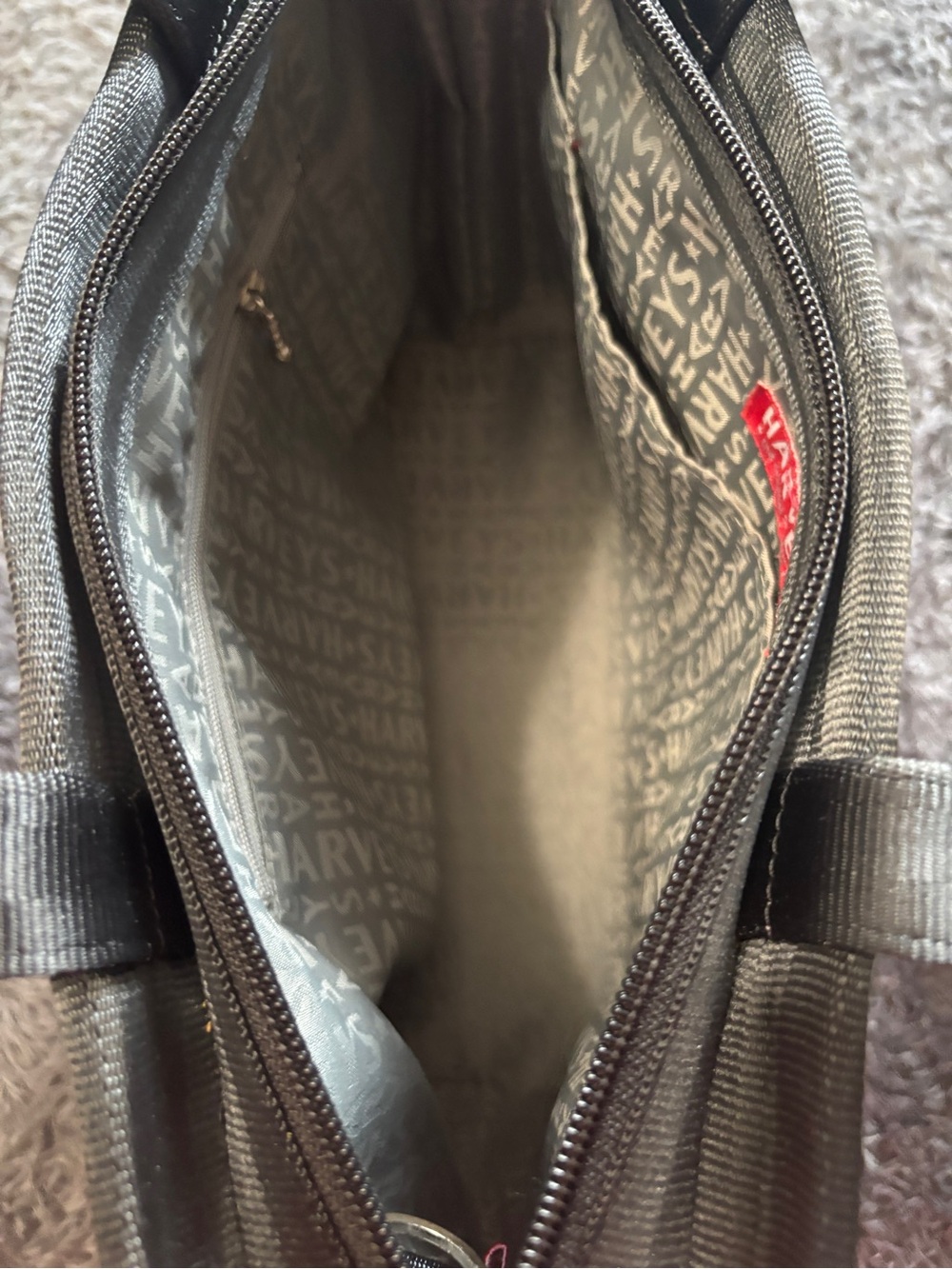 Harvey’s woven checkered tote - Picture 5 of 5
